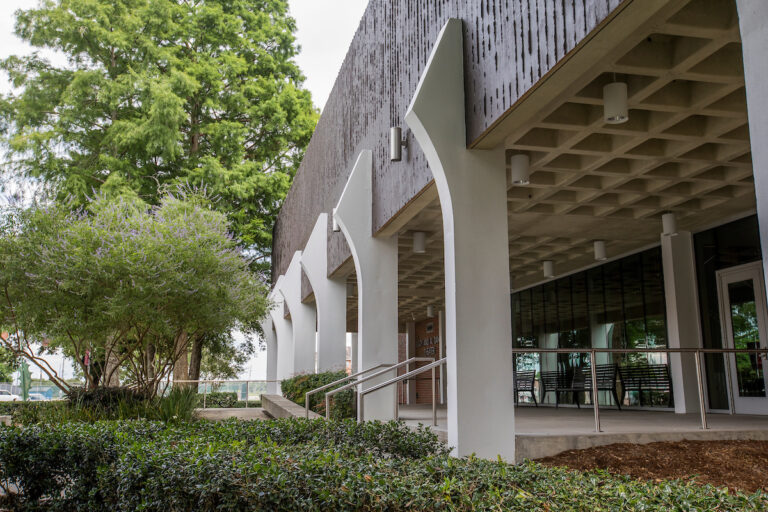 Talbot Hall Exterior Summer 2021

(Misty Leigh McElroy/Nicholls State University)
6/3/21