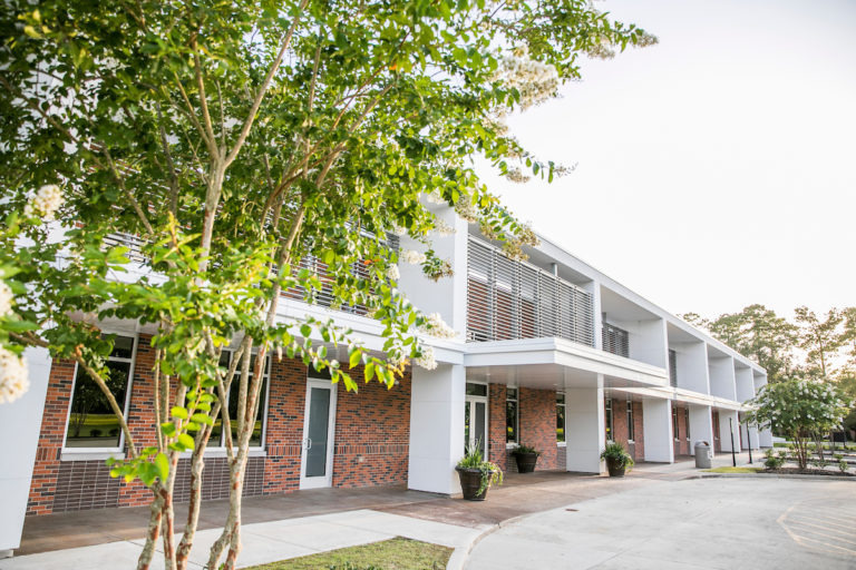 Culinary Building Exterior Stock Summer 2018

(Misty Leigh McElroy/Nicholls State University)
7/10/18