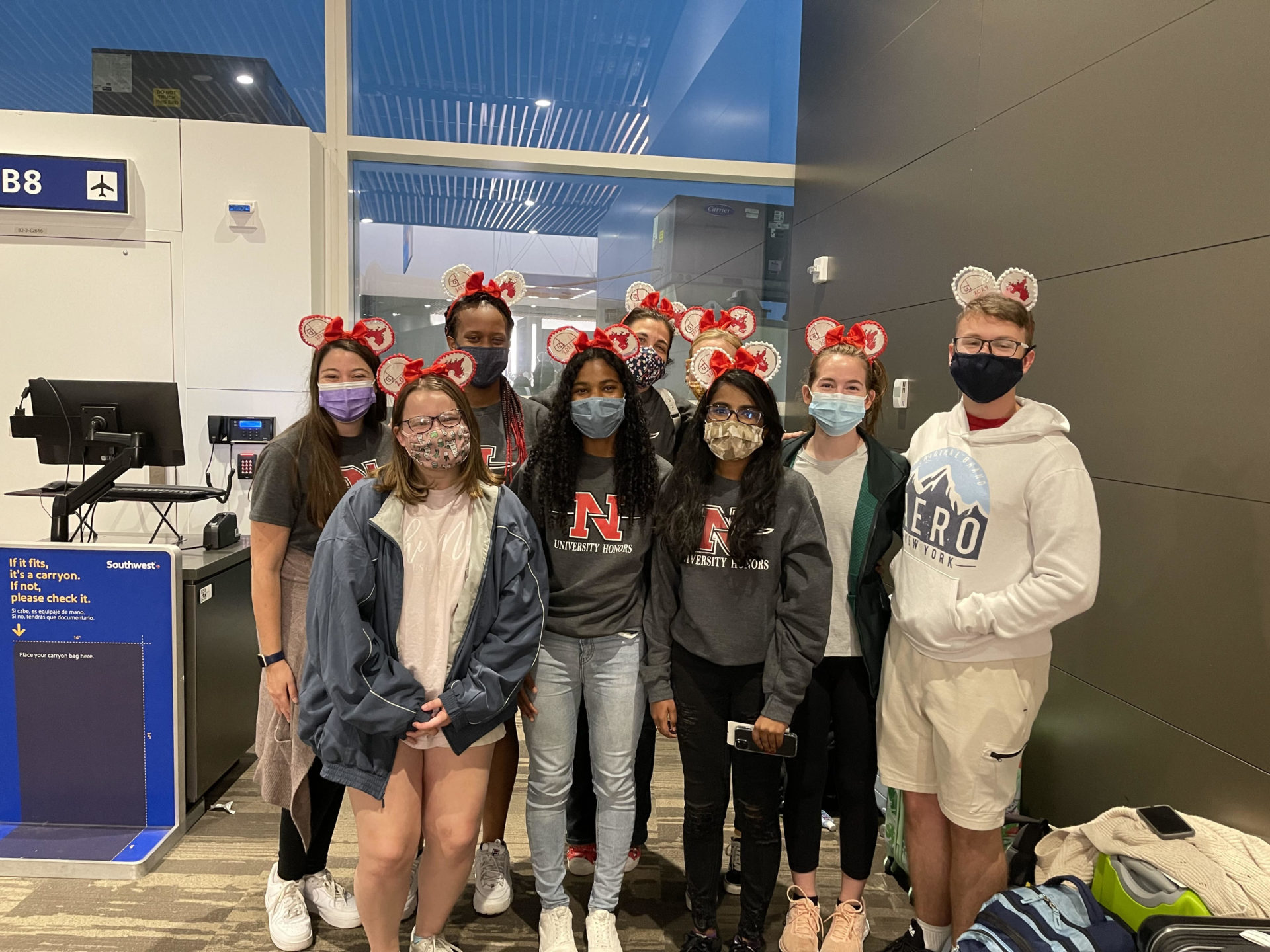 Nicholls Honors Director, Students Attend National Honors Conference