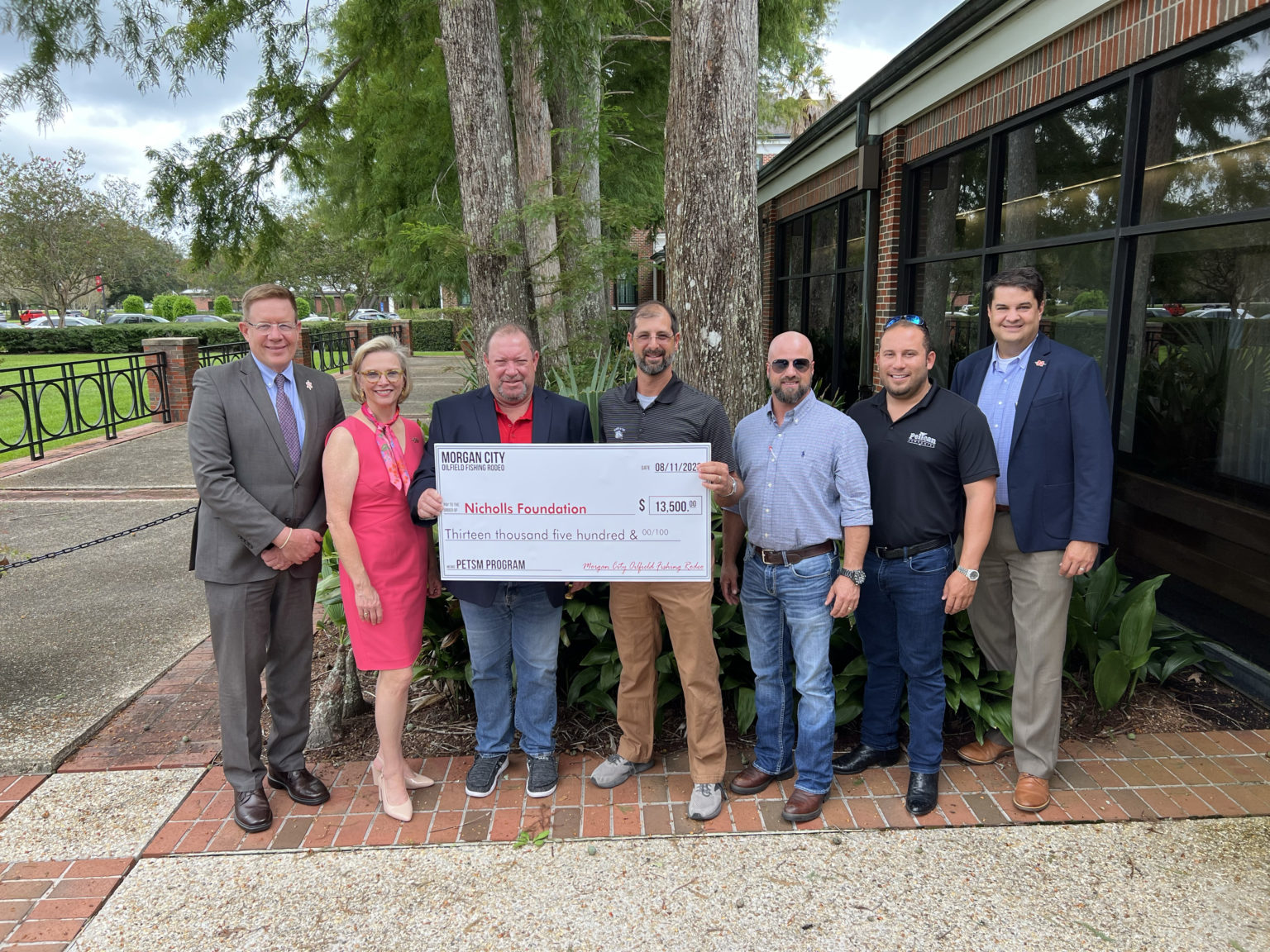 Nicholls PETSM Receives 13.5K in Donation from City Oilfield