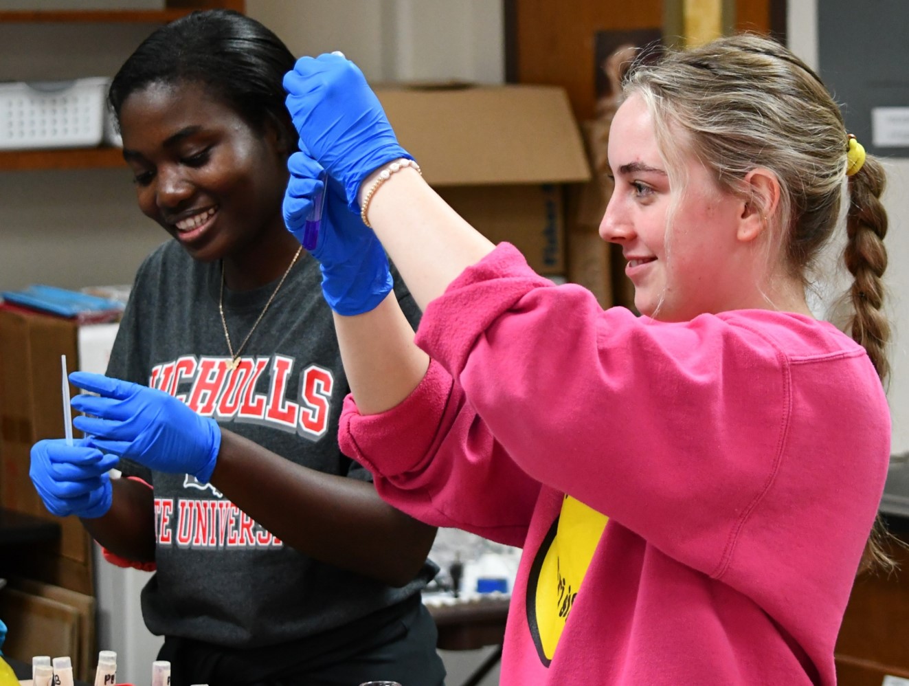 Lab Tammy N Lauren 4 Crop